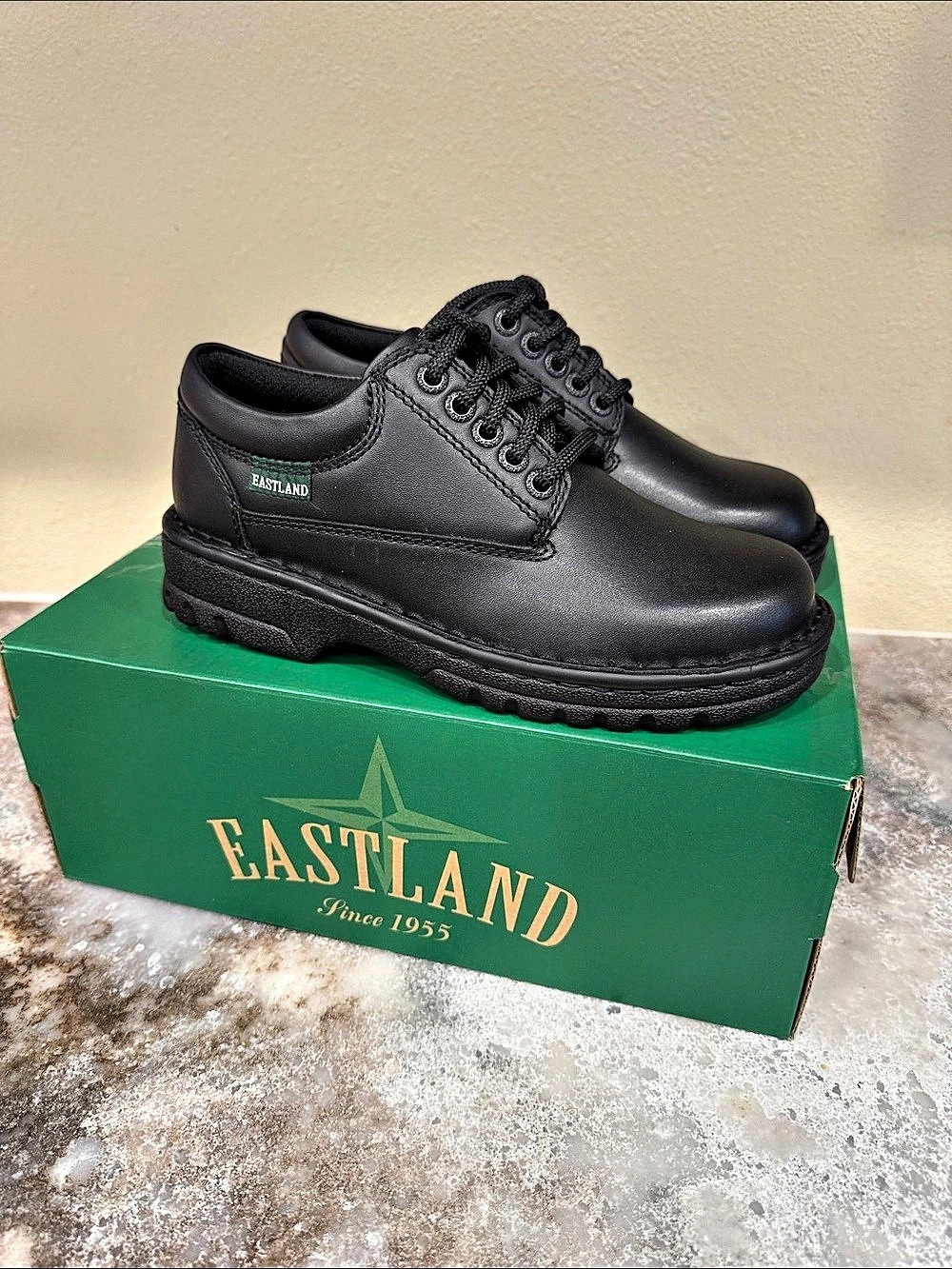 Eastland Plainview Black Lace-Up Shoes US 5.5